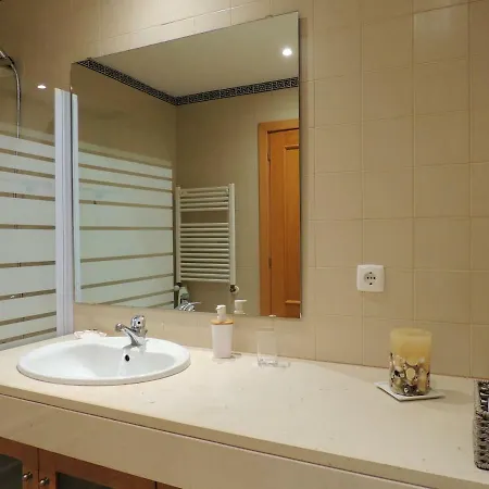 Offshore Apartment *